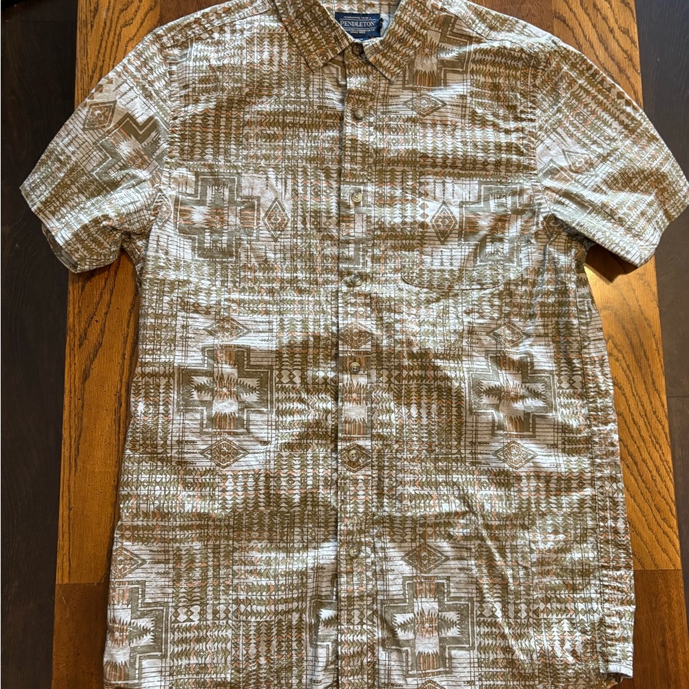 Pendleton Men's Tan and White Patterned Button Down Shirt - Picture 3 of 4